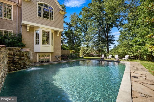 205 EXETER RD, Devon, PA 19333