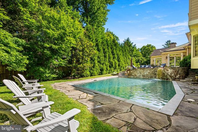 205 EXETER RD, Devon, PA 19333