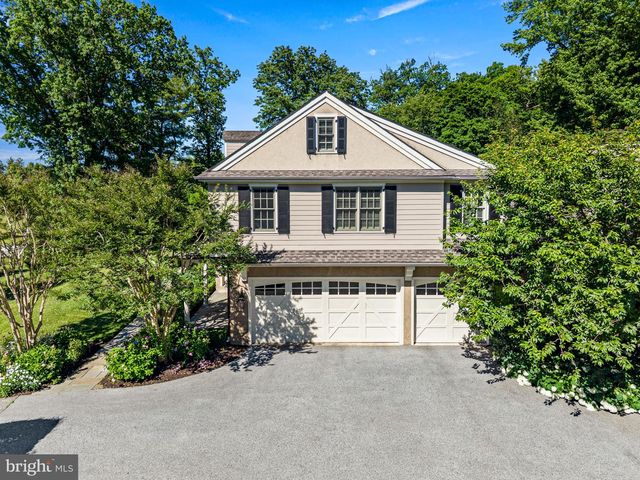 205 EXETER RD, Devon, PA 19333