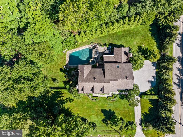 205 EXETER RD, Devon, PA 19333