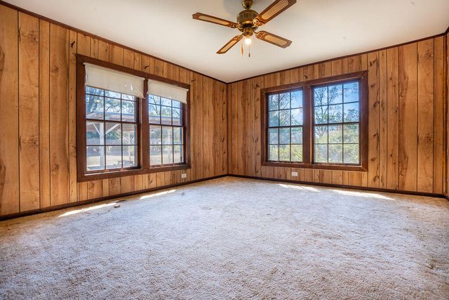 137 Parker Lane, Laurel Hill, FL 32567