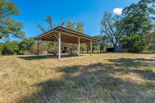 137 Parker Lane, Laurel Hill, FL 32567