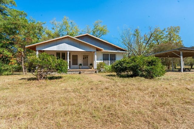 137 Parker Lane, Laurel Hill, FL 32567