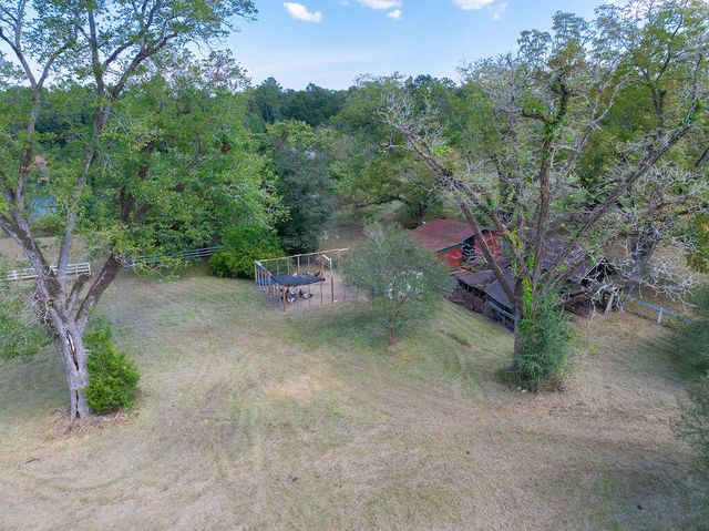 137 Parker Lane, Laurel Hill, FL 32567