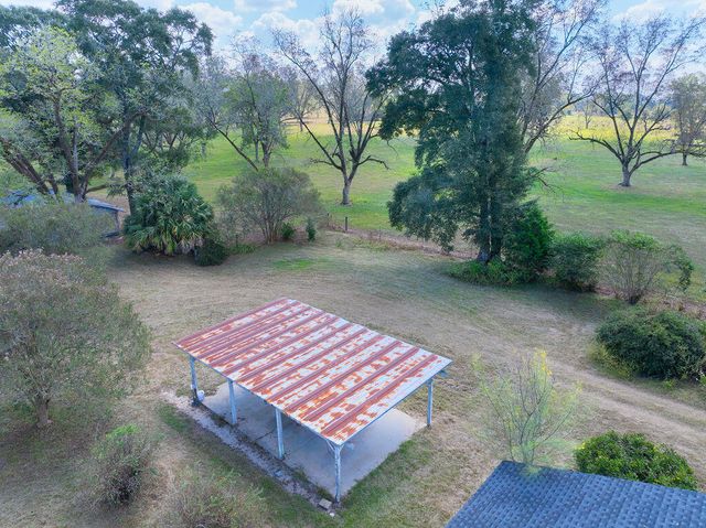 137 Parker Lane, Laurel Hill, FL 32567