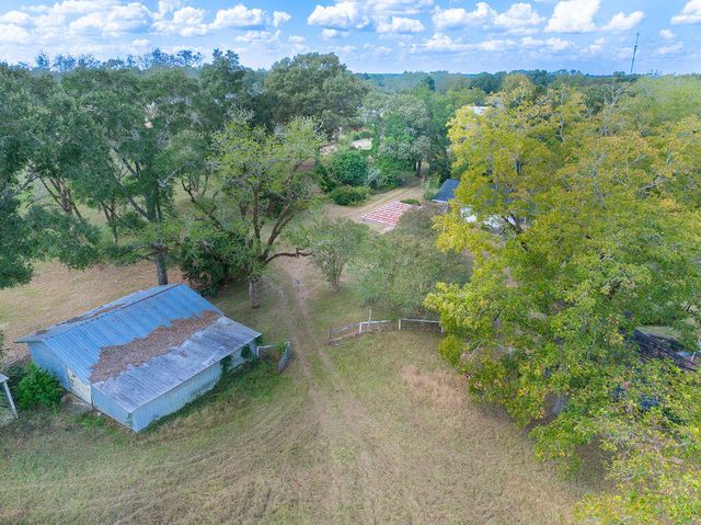 137 Parker Lane, Laurel Hill, FL 32567