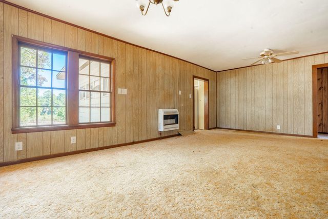 137 Parker Lane, Laurel Hill, FL 32567