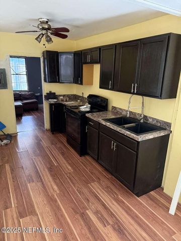 2330 WOODLAND Street, Jacksonville, FL 32209