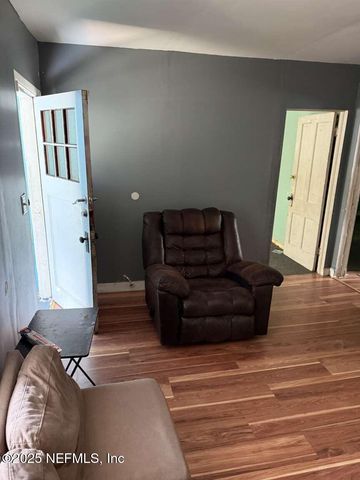 2330 WOODLAND Street, Jacksonville, FL 32209