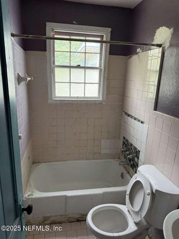 2330 WOODLAND Street, Jacksonville, FL 32209