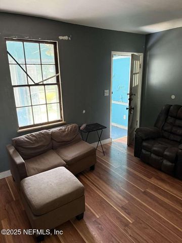 2330 WOODLAND Street, Jacksonville, FL 32209