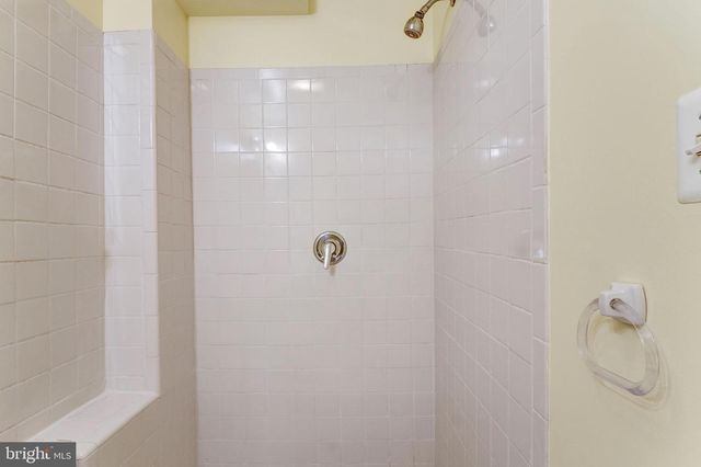 6423 KATHERINE ANN LN, Springfield, VA 22150
