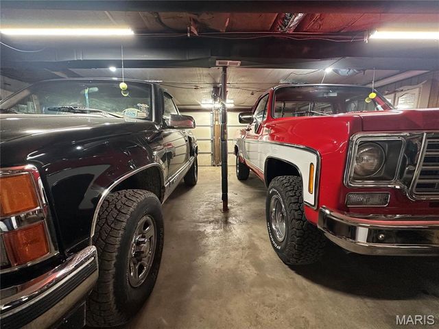 34 Kathryn Drive, St James, MO 65559