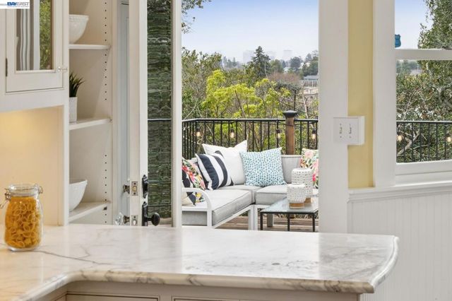 4081 4081 NORTON AVENUE, Oakland, CA 94602