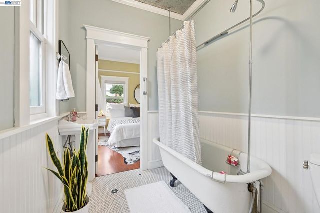 4081 4081 NORTON AVENUE, Oakland, CA 94602