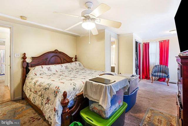 1018 45TH ST NE, Washington, DC 20019