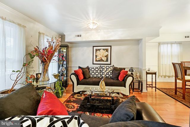 1018 45TH ST NE, Washington, DC 20019
