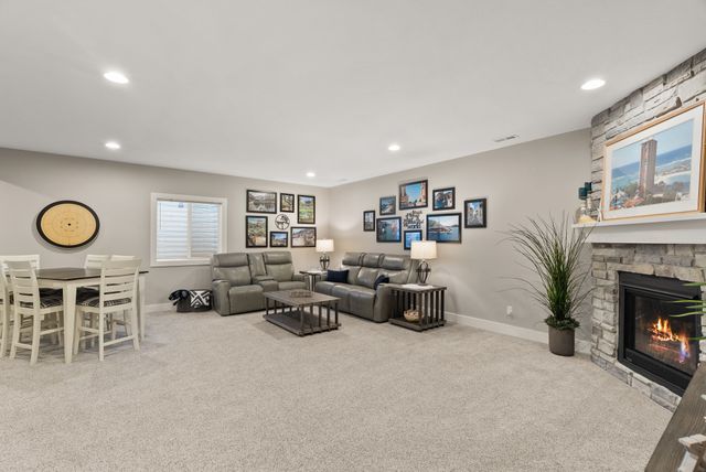 1126 NE 17th Lane, Ankeny, IA 50021