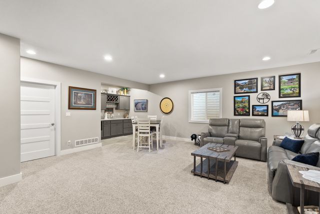 1126 NE 17th Lane, Ankeny, IA 50021