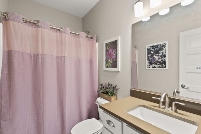1126 NE 17th Lane, Ankeny, IA 50021