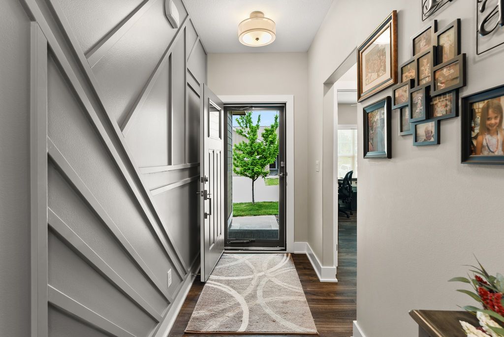 1126 NE 17th Lane, Ankeny, IA 50021