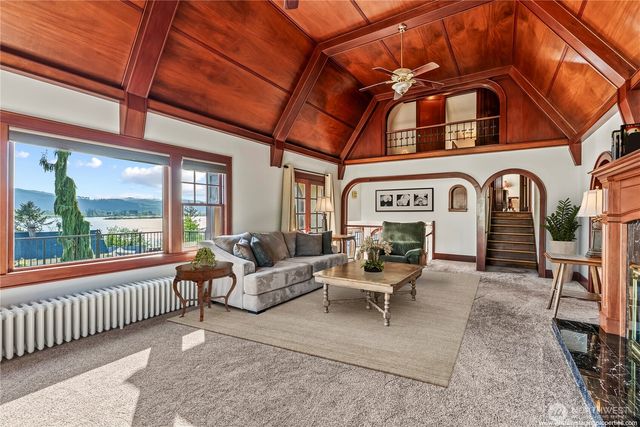 185 Spring Street, Cathlamet, WA 98612