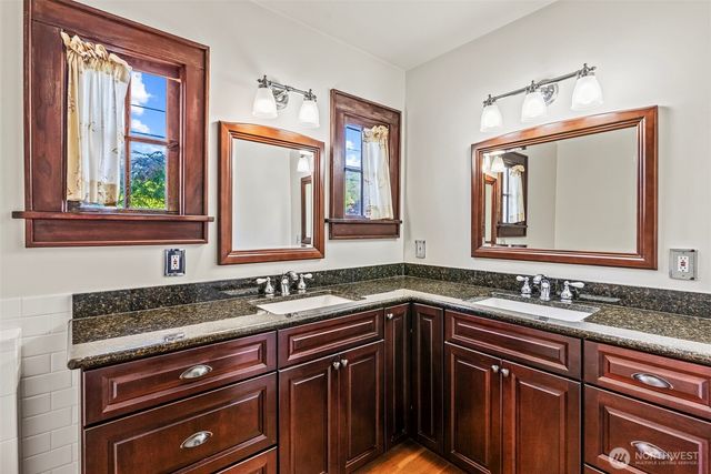 185 Spring Street, Cathlamet, WA 98612