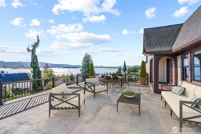 185 Spring Street, Cathlamet, WA 98612