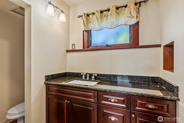 185 Spring Street, Cathlamet, WA 98612