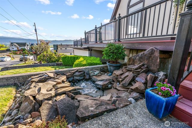 185 Spring Street, Cathlamet, WA 98612