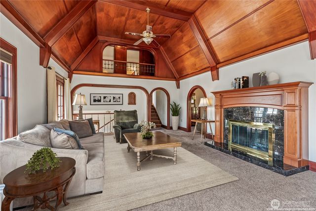 185 Spring Street, Cathlamet, WA 98612