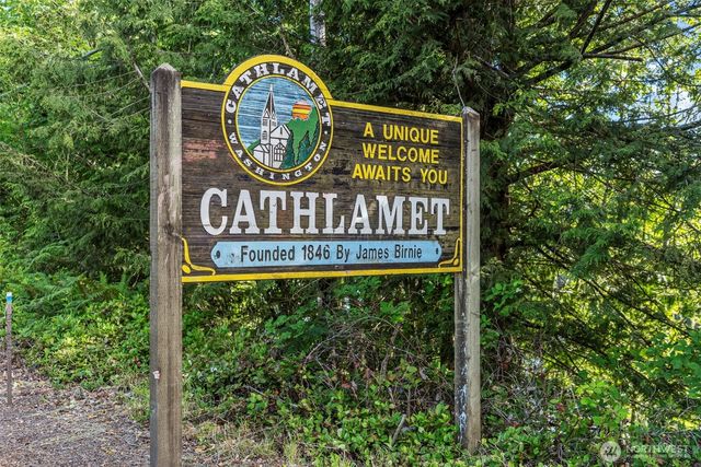 185 Spring Street, Cathlamet, WA 98612