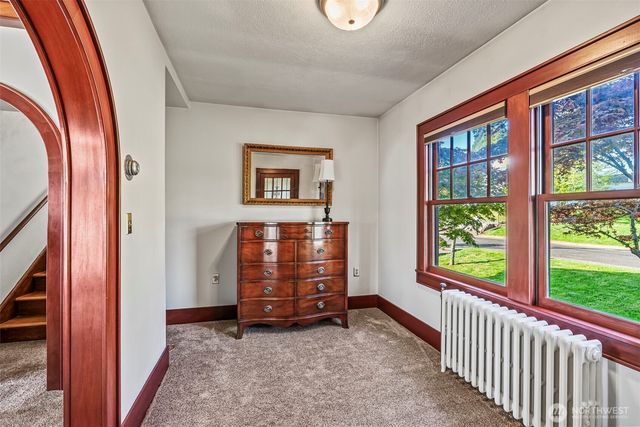 185 Spring Street, Cathlamet, WA 98612