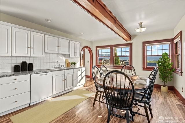 185 Spring Street, Cathlamet, WA 98612