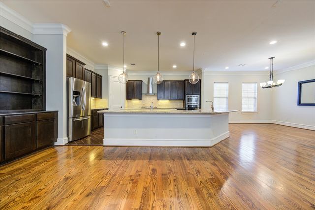 5226 Kiam Street 1015, Houston, TX 77007