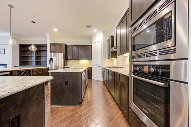 5226 Kiam Street 1015, Houston, TX 77007