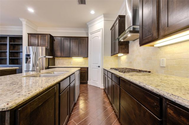 5226 Kiam Street 1015, Houston, TX 77007