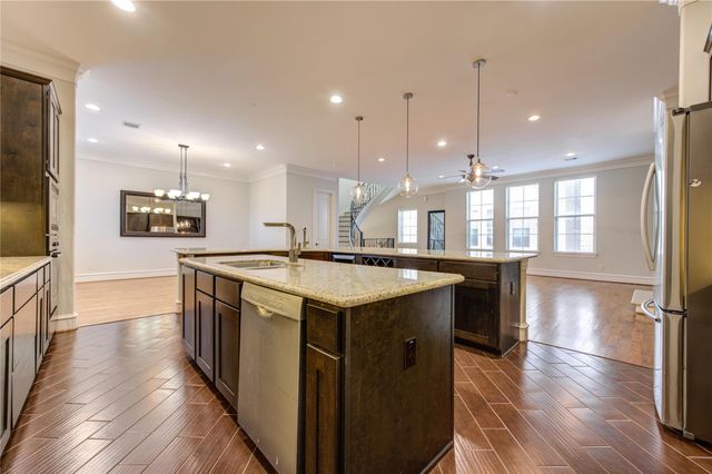 5226 Kiam Street 1015, Houston, TX 77007