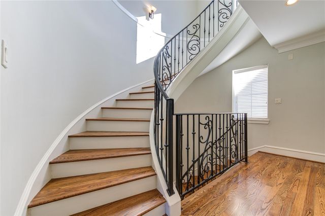 5226 Kiam Street 1015, Houston, TX 77007