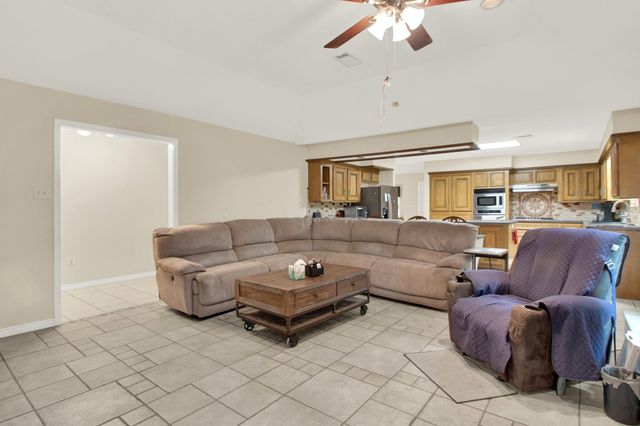 23206 Decker Prairie Rosehill Road, Magnolia, TX 77355