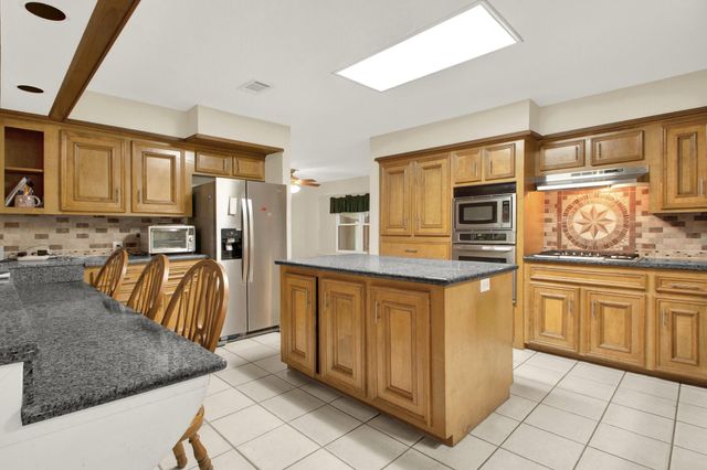 23206 Decker Prairie Rosehill Road, Magnolia, TX 77355