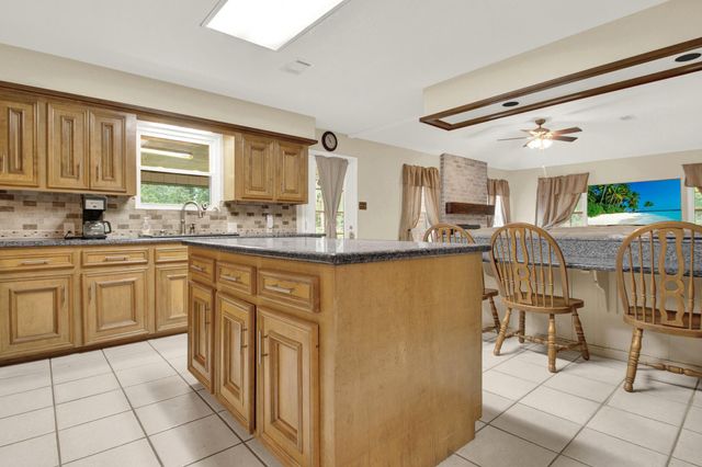 23206 Decker Prairie Rosehill Road, Magnolia, TX 77355
