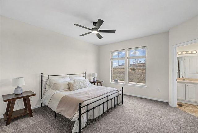 5245 Overland Drive B25, Lawrence, KS 66049