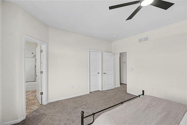5245 Overland Drive B25, Lawrence, KS 66049