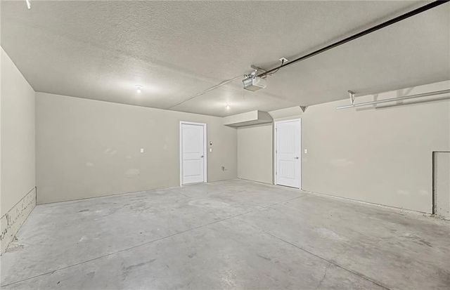 5245 Overland Drive B25, Lawrence, KS 66049