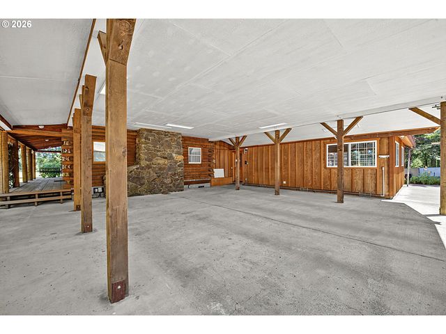 89989 GOLDIE Ln, Elmira, OR 97437