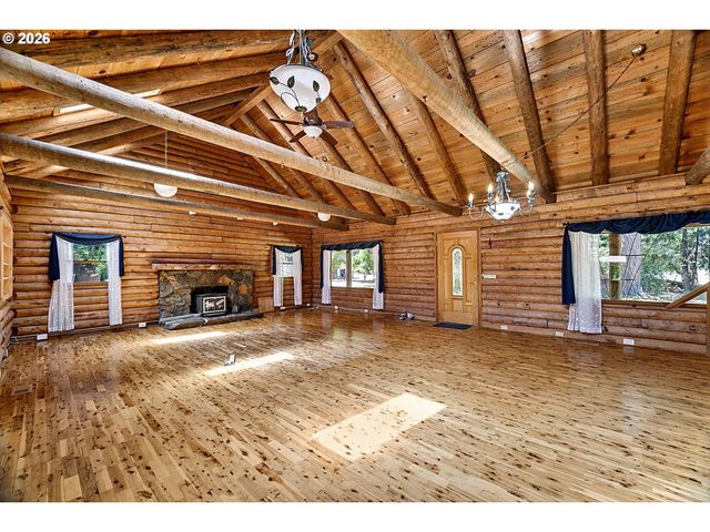 89989 GOLDIE Ln, Elmira, OR 97437