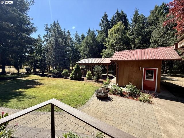 89989 GOLDIE Ln, Elmira, OR 97437