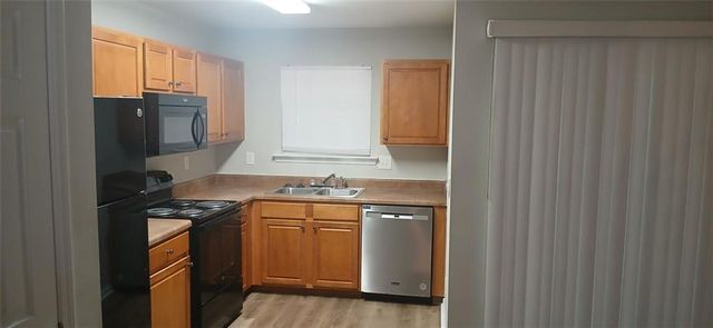 757 Crestwell Circle SW, Atlanta, GA 30331