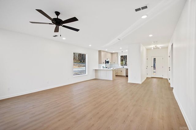 2100 Junior Deputy Road, Little Rock, AR 72205